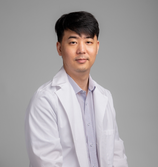 Photo of  Jongoh Lim, MD